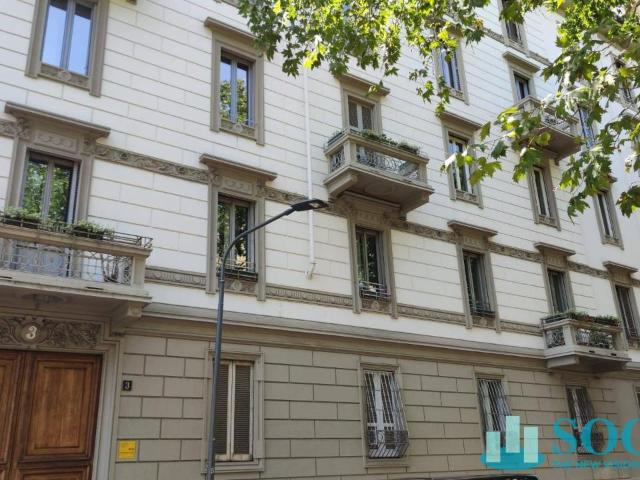 Magazzino in vendita a Milano