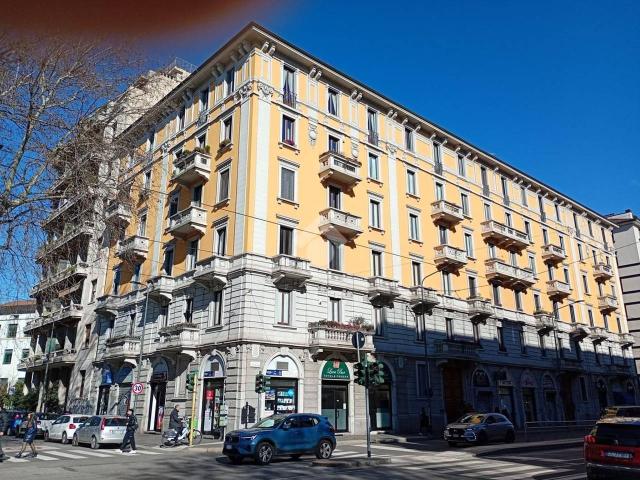 Magazzino in vendita a Milano