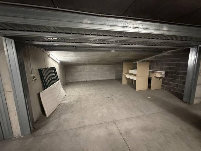 Magazzino in vendita a Milano