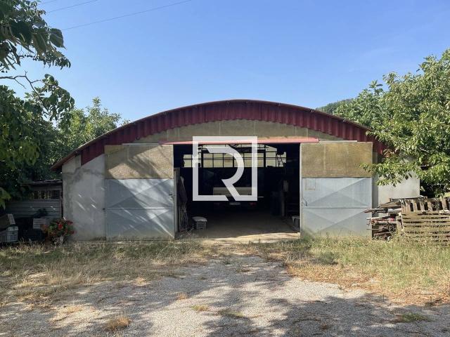 Magazzino in vendita a Montiano