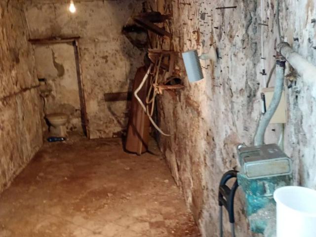 Magazzino in vendita a Napoli