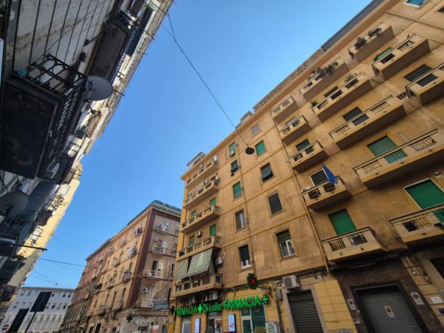 Magazzino in Vendita a Napoli