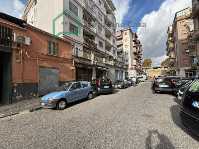 Magazzino in Vendita a Napoli