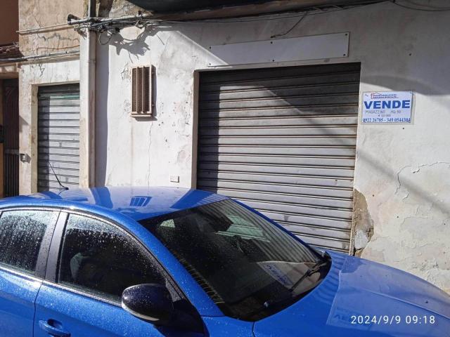 Magazzino in vendita a Agrigento