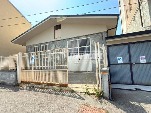 Magazzino in vendita a Alpignano