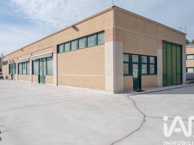 Magazzino in vendita a Ancona