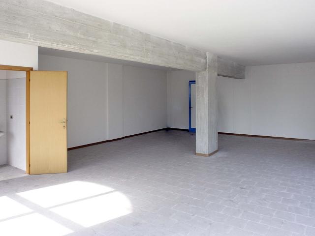 Magazzino in vendita a Ancona