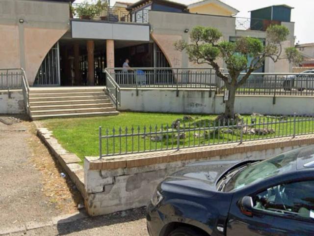 Magazzino in vendita a Ardea