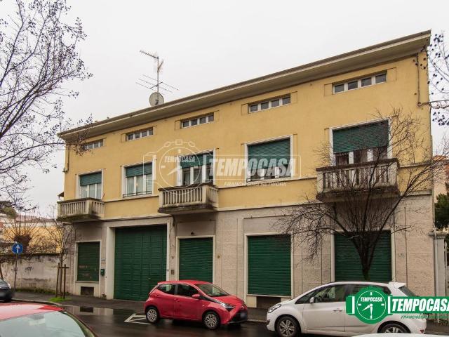 Magazzino in vendita a Busto Arsizio