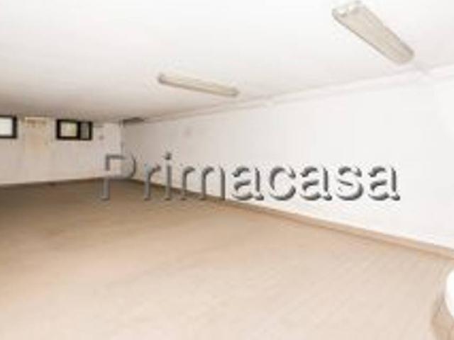 Magazzino in vendita a Buttapietra