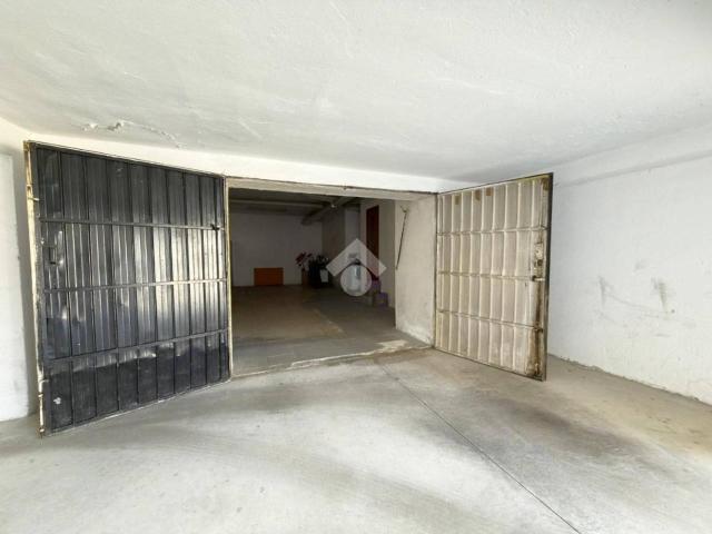 Magazzino in vendita a Banchette