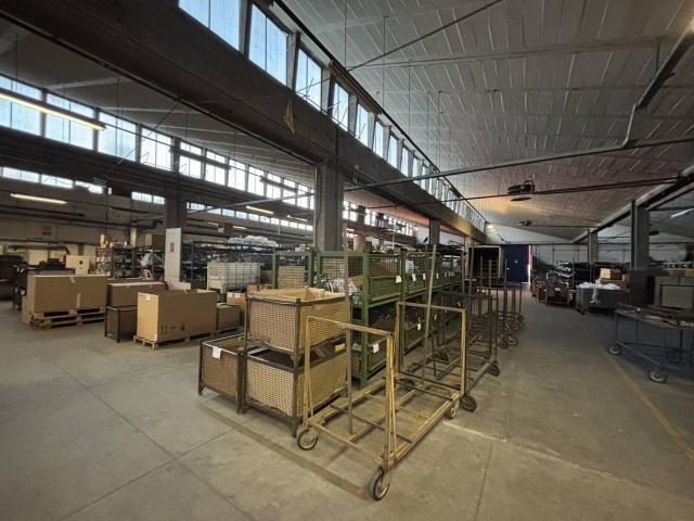 Magazzino in vendita a Bologna