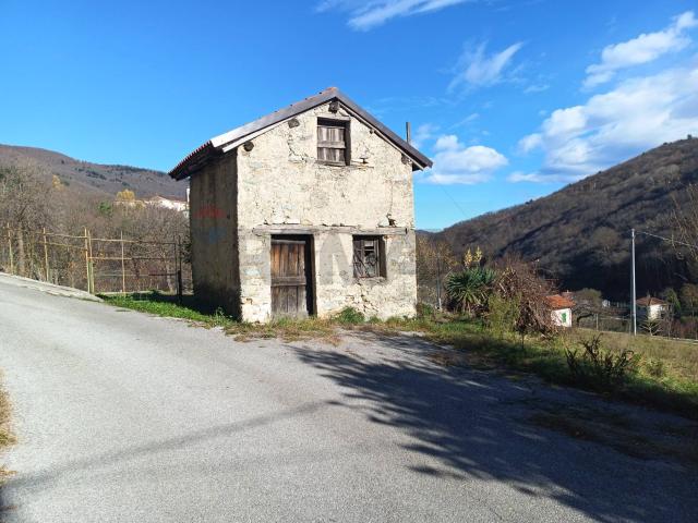 Magazzino in vendita a Bormida