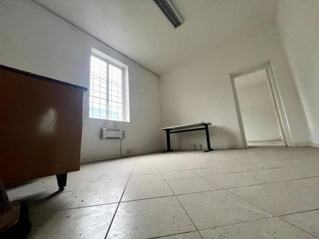 Magazzino in vendita a Borgo A Mozzano