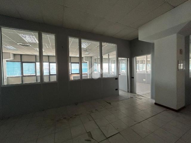 Magazzino in vendita a Brescia