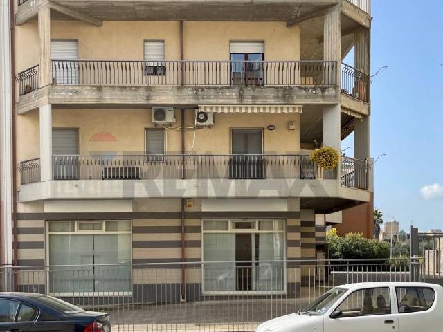 Magazzino in vendita a Caltagirone