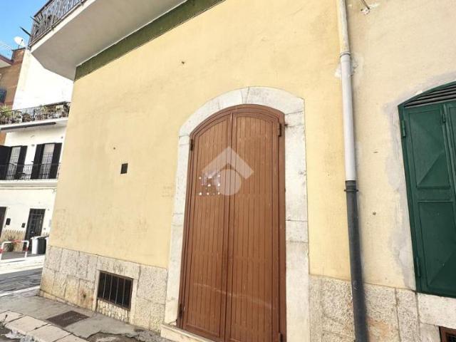 Magazzino in vendita a Canosa Di Puglia