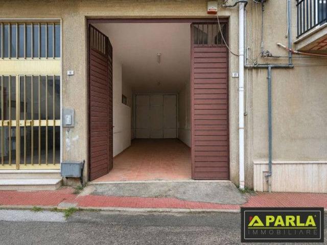Magazzino in vendita a Canicatti'