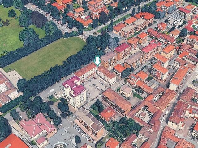 Magazzino in Vendita a Cassano d'Adda