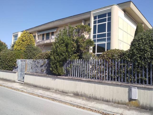 Magazzino in vendita a Castelfranco Di Sotto