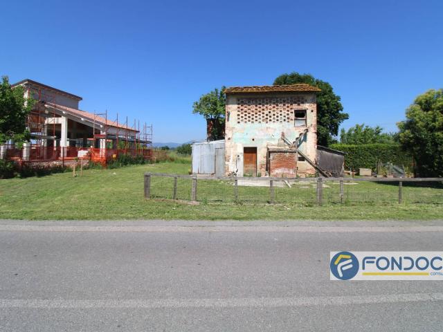 Magazzino in vendita a Castelfranco di Sotto