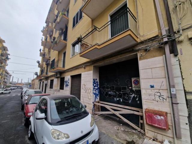 Magazzino in vendita a Catania