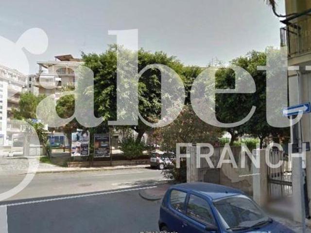 Magazzino in vendita a Catania