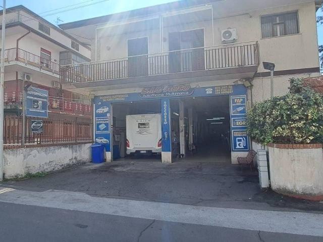 Magazzino in vendita a Catania