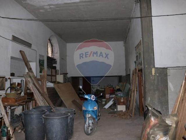 Magazzino in vendita a Catania, Centro Storico