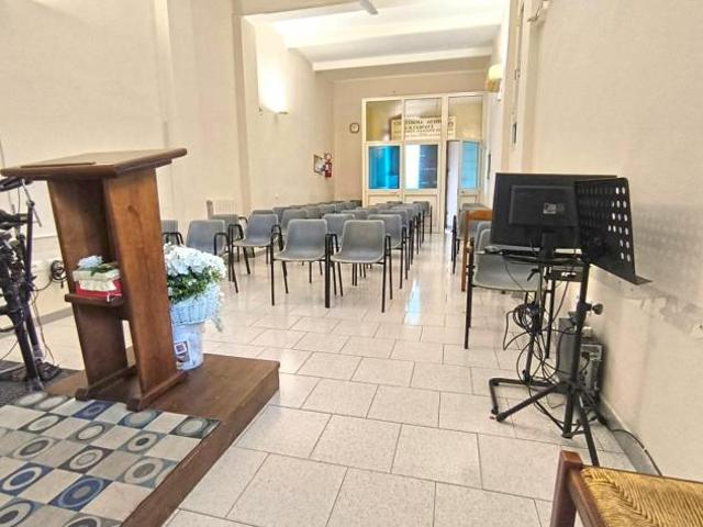 Magazzino in vendita a Cecina 85 mq Rif: 1410906
