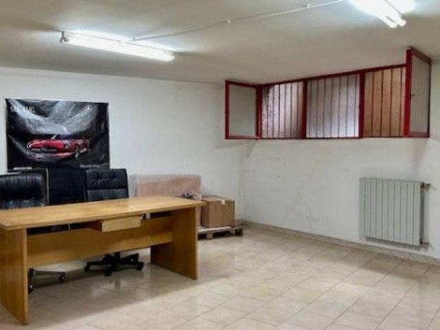 Magazzino in vendita a Cologno Monzese