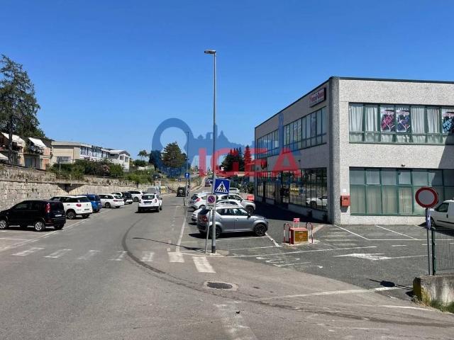 Magazzino in vendita a Colle Di Val D'Elsa