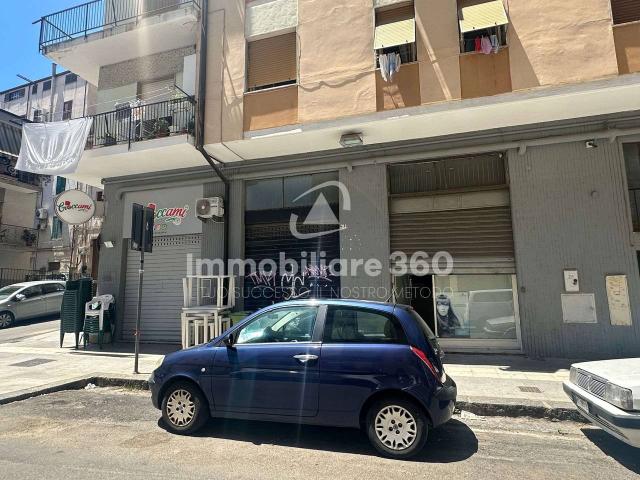 Magazzino in vendita a Cosenza