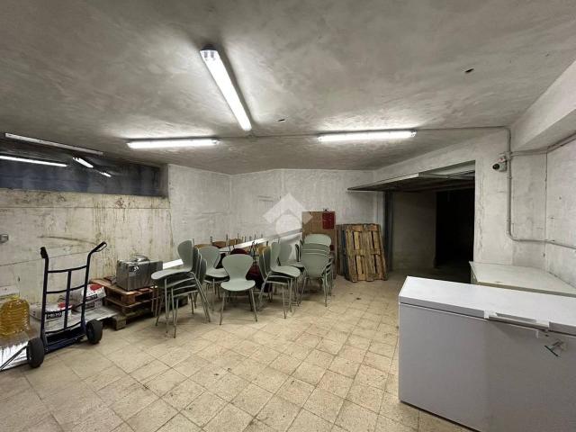 Magazzino in vendita a Corigliano Rossano
