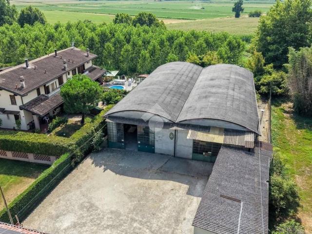 Magazzino in vendita a Corte Palasio