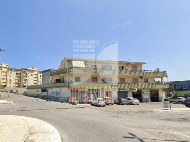 Magazzino in vendita a Crotone
