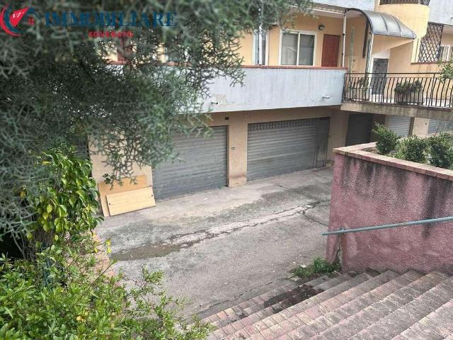 Magazzino in vendita a Davoli