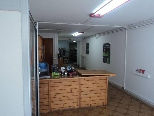 Magazzino in vendita a Empoli