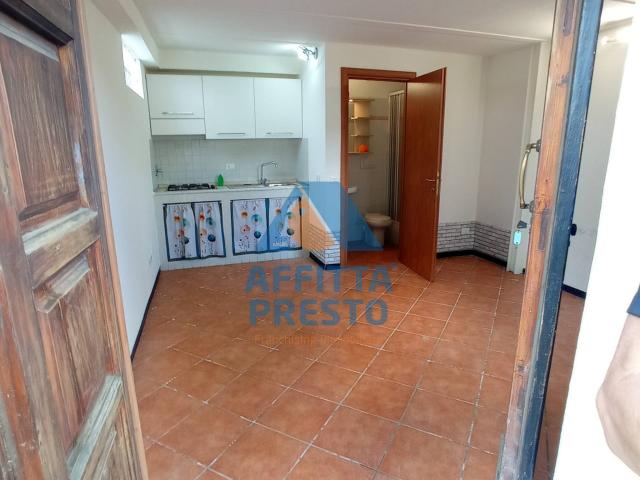 Magazzino in vendita a Empoli, Corniola