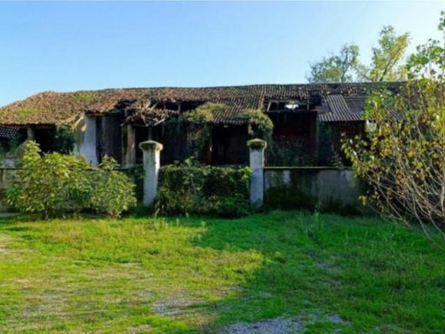 Magazzino in Vendita a Fara Gera d'Adda