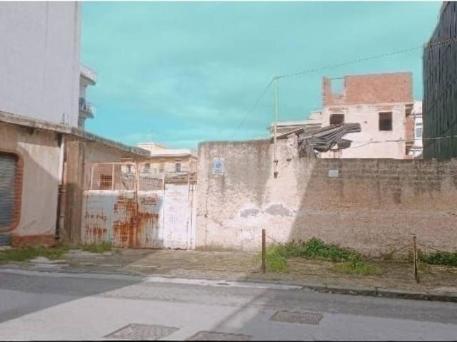 Magazzino in vendita a Floridia