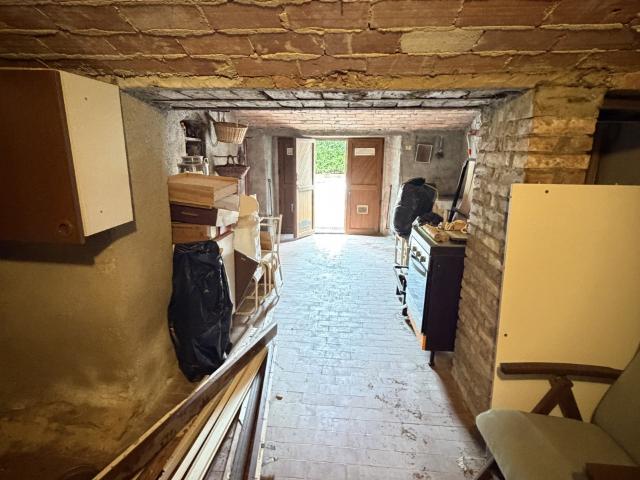 MAGAZZINO in VENDITA a GAVORRANO BAGNO DI GAVORRANO