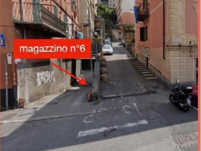 Magazzino in vendita a Genova