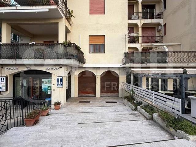 Magazzino in vendita a Gizzeria