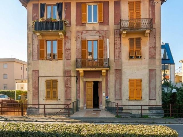 Magazzino in vendita a La Spezia