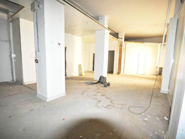 Magazzino in vendita a La Spezia