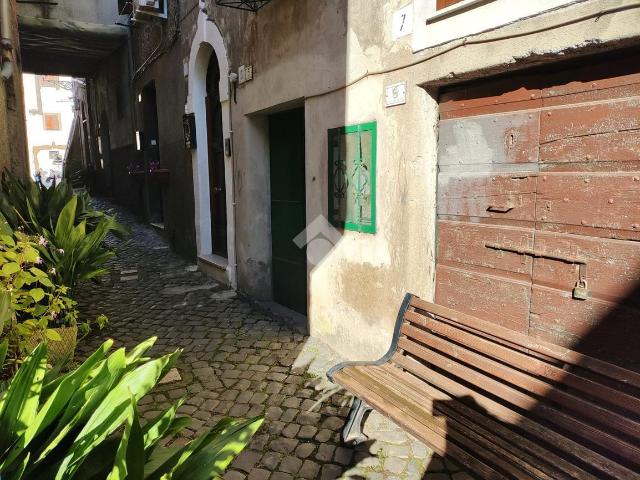 Magazzino in vendita a Labico