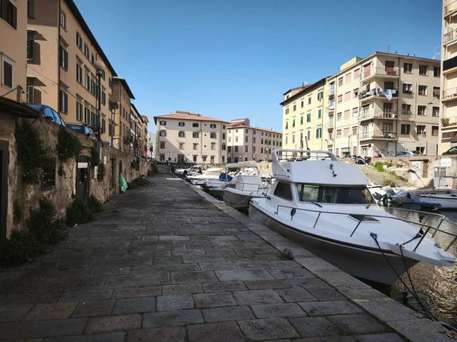 Magazzino in vendita a Livorno