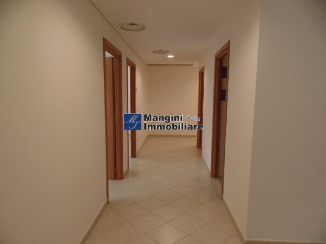 Magazzino in vendita a Livorno