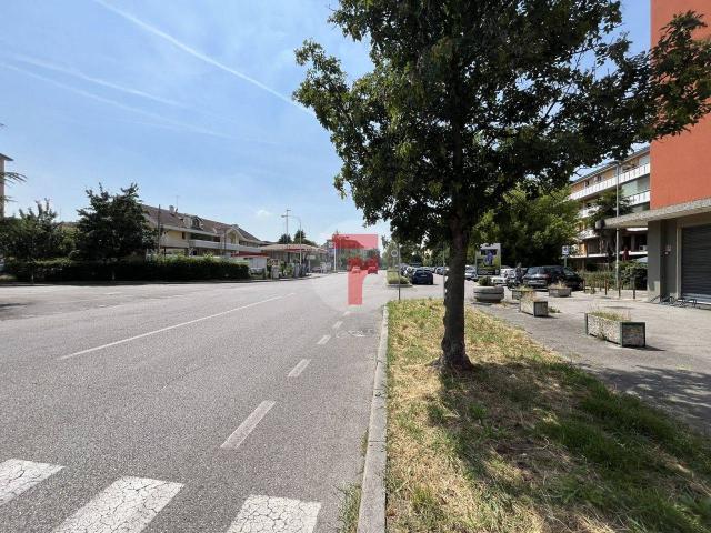 Magazzino in vendita a Padova